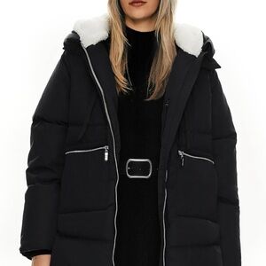 Black Puffer Jacket with Faux Fur Collar